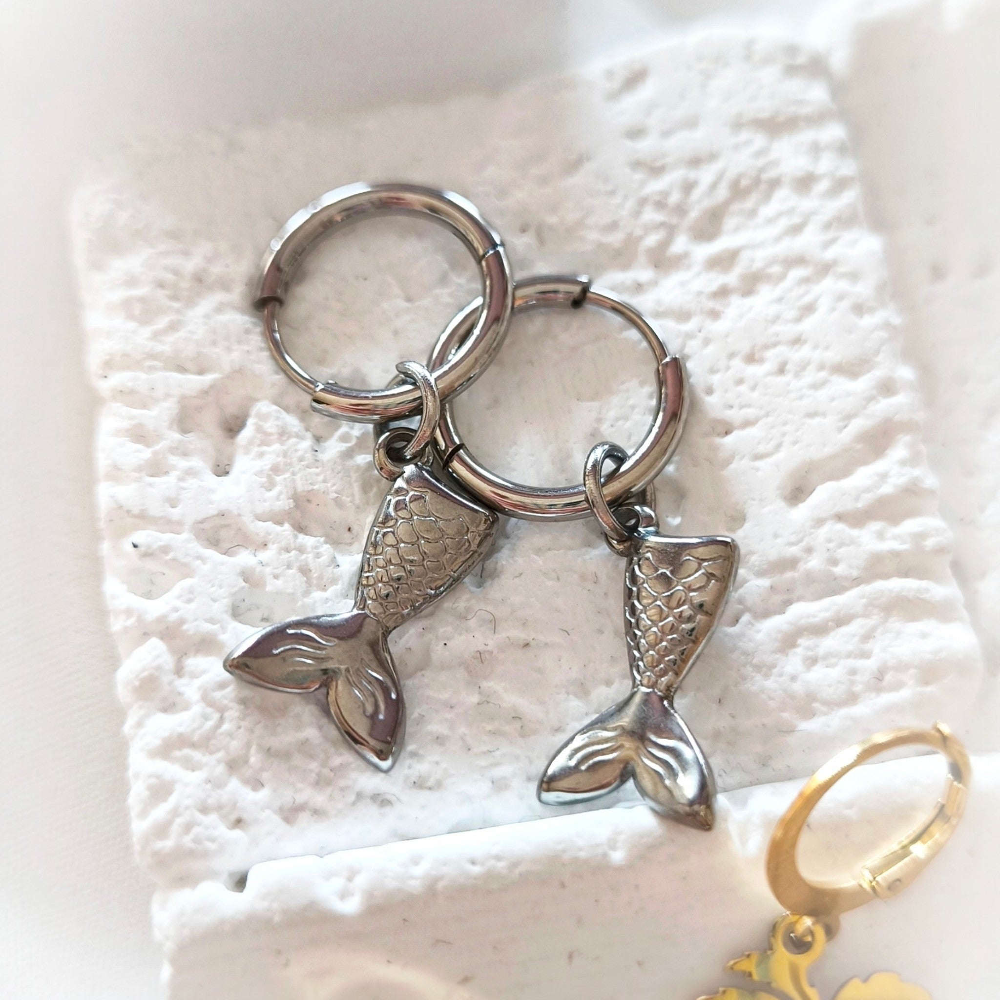 Charm Hoop Earrings | Από 6€ έως 12€