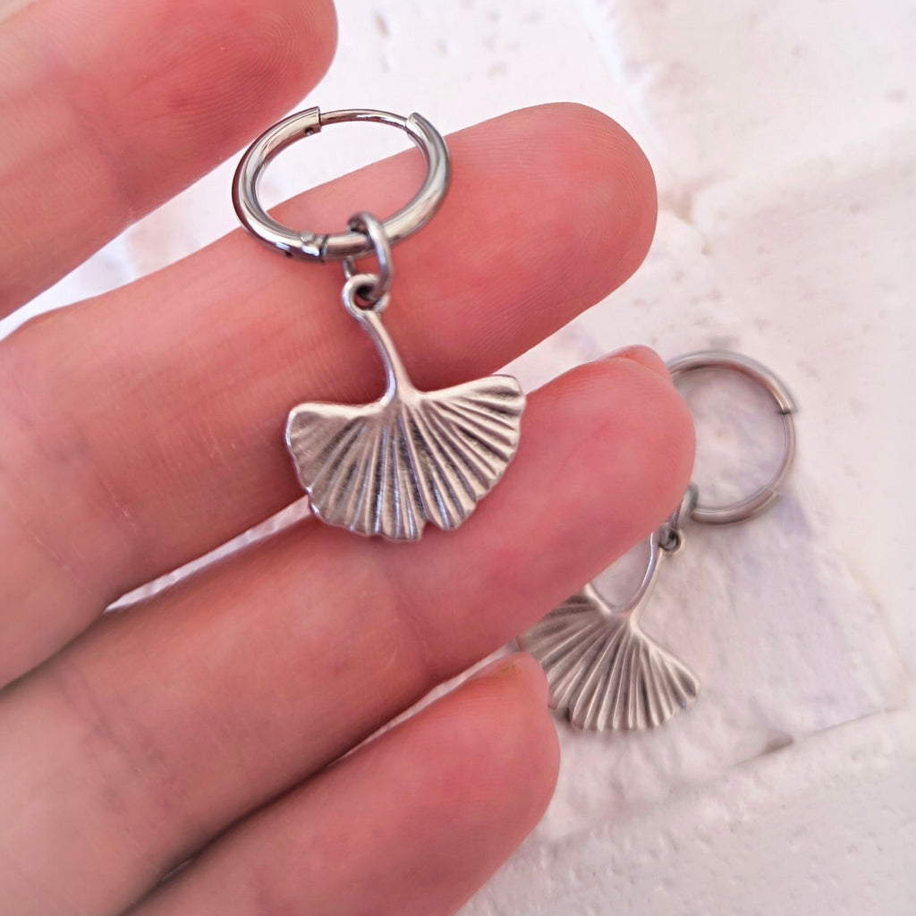 Charm Hoop Earrings | Από 6€ έως 12€