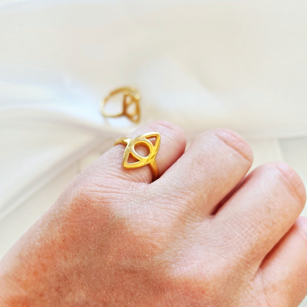 Eye Ring