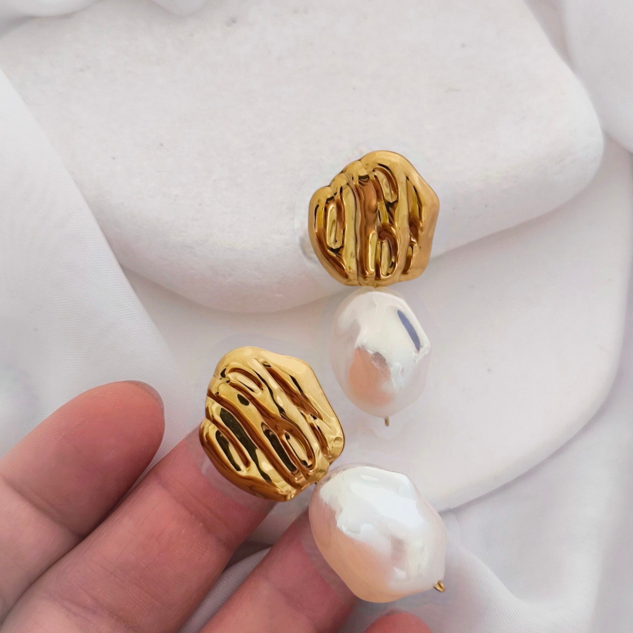 Baroque Pearl Drop Earrings