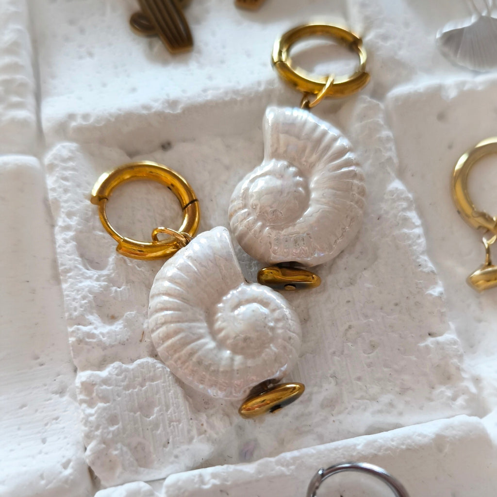 Charm Hoop Earrings | Από 6€ έως 12€