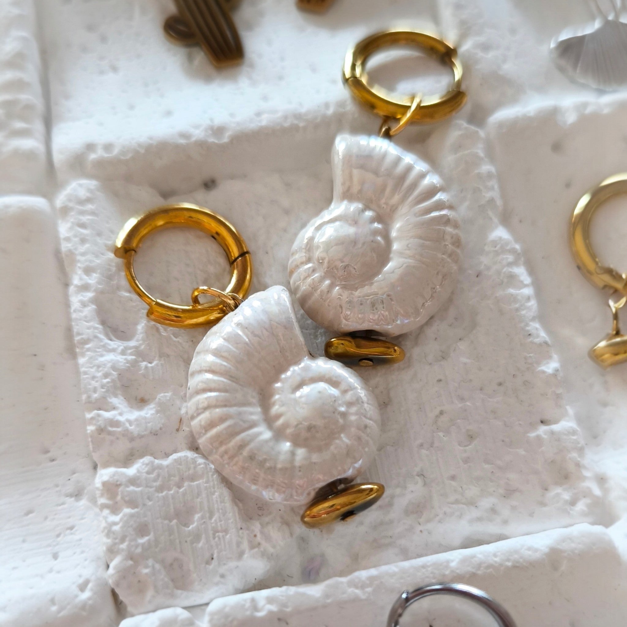 Charm Hoop Earrings | Από 6€ έως 12€