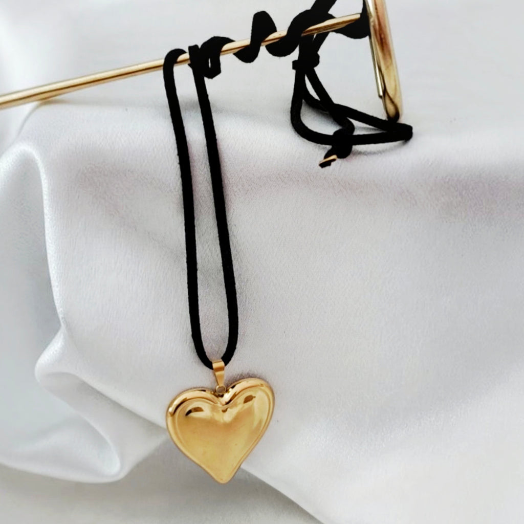 Amour Necklace