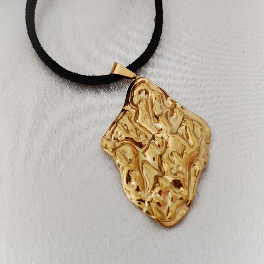 Hammered Gold Necklace