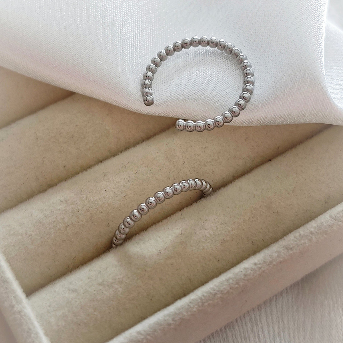 Dot Ring