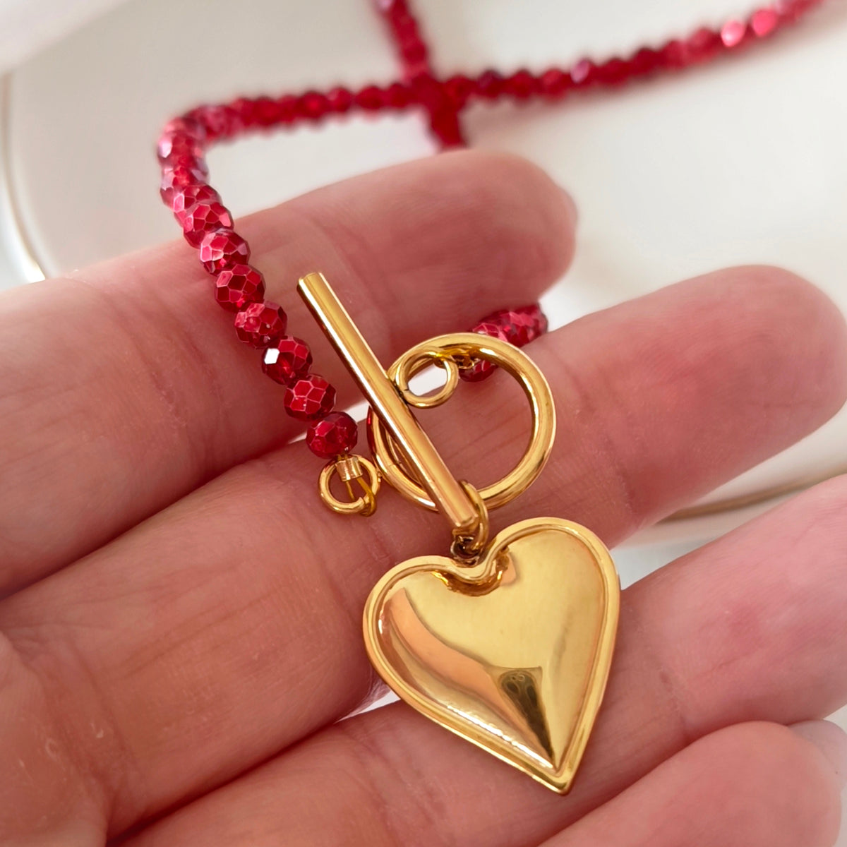 Scarlet Kiss Necklace