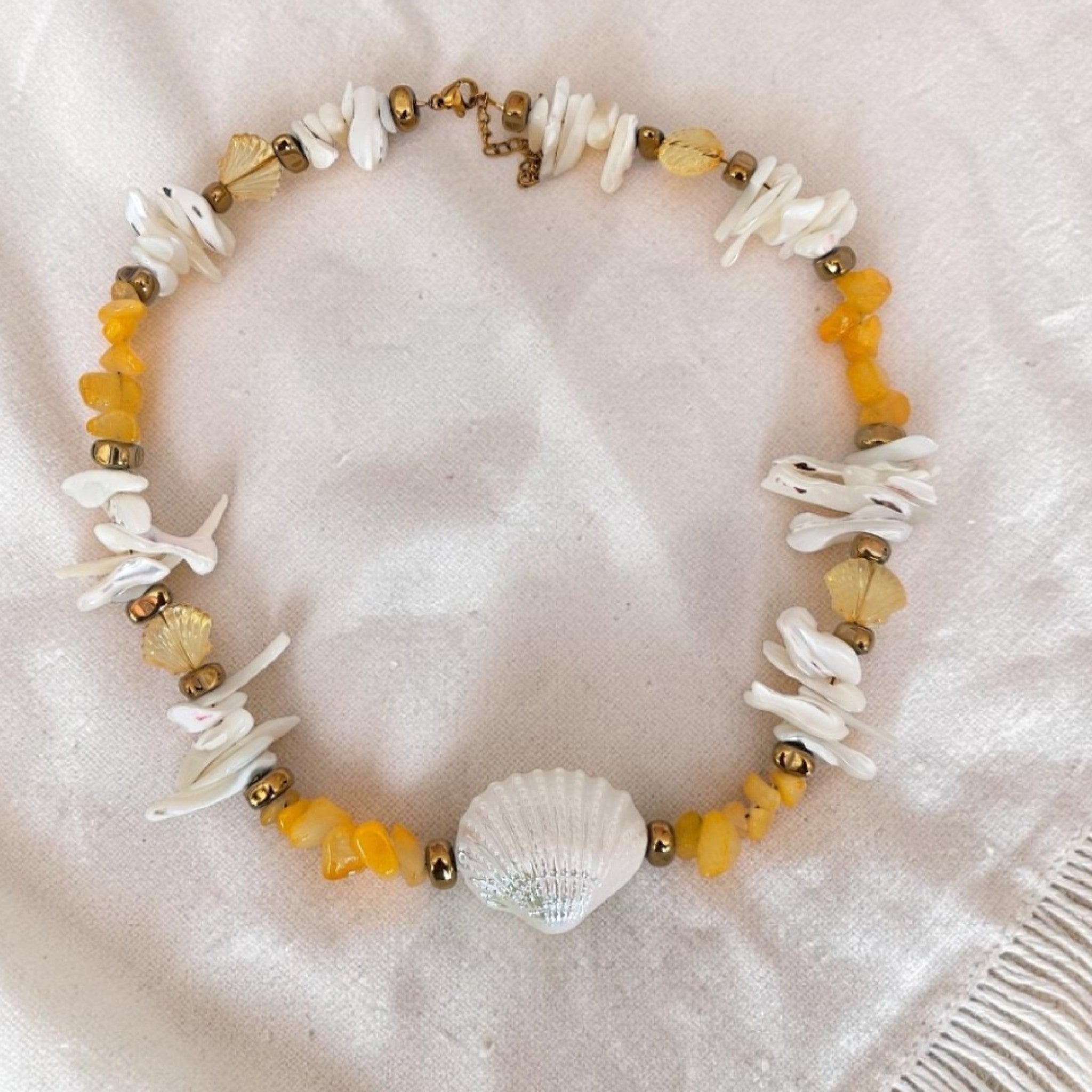 Sunny Shell Necklace