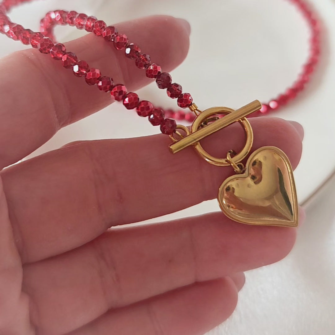 Scarlet Kiss Necklace