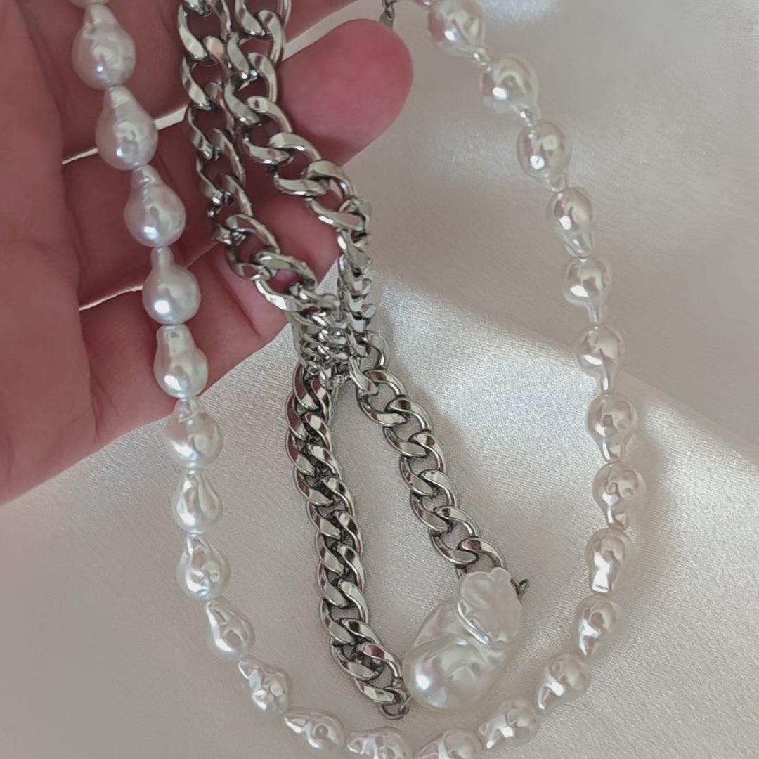 Baroque Pearl Necklace