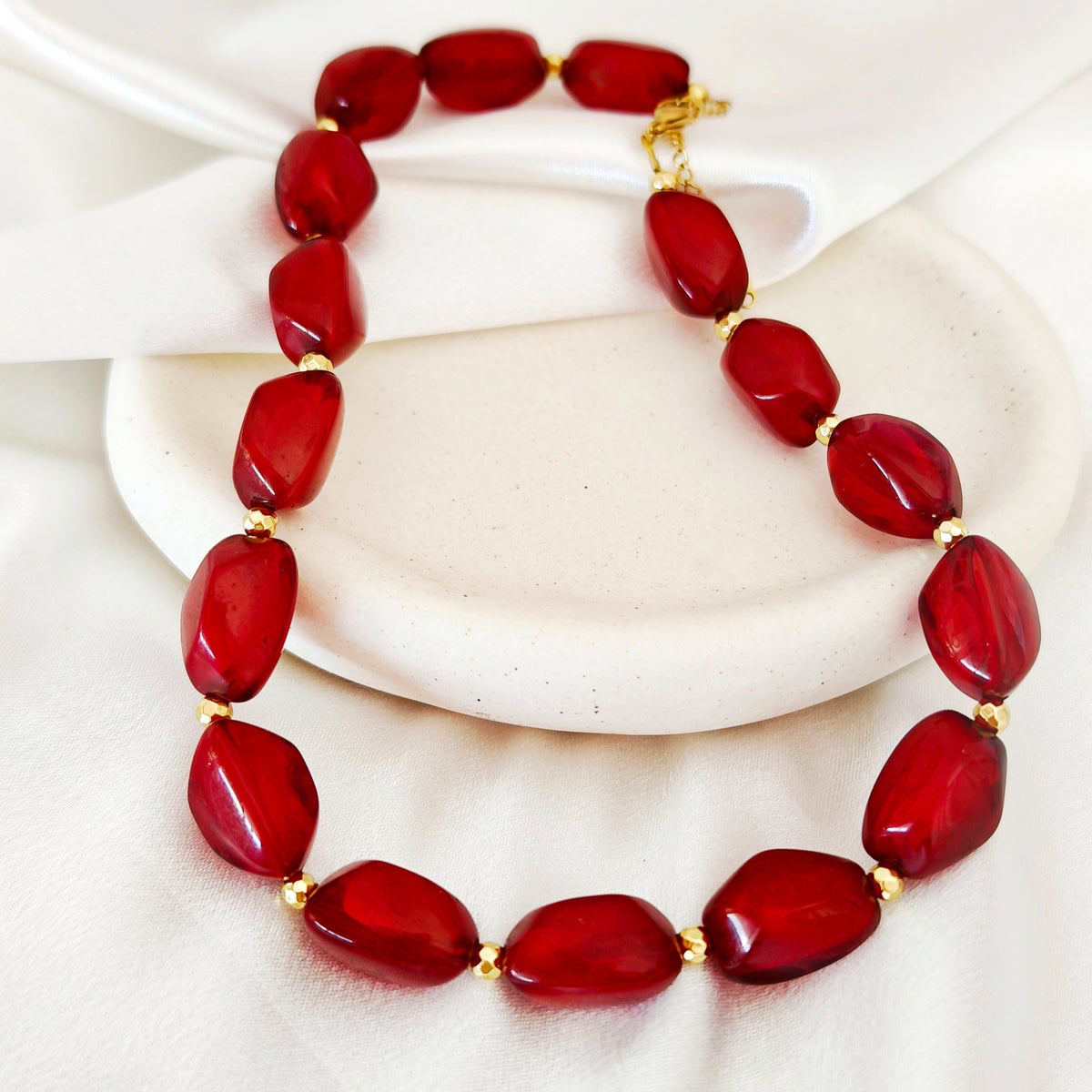 Bold Aura Necklace