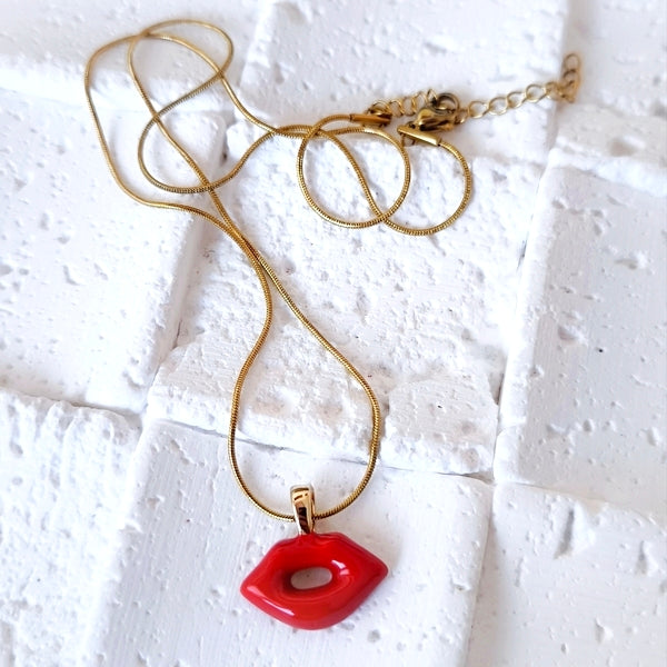 Red Lips Necklace