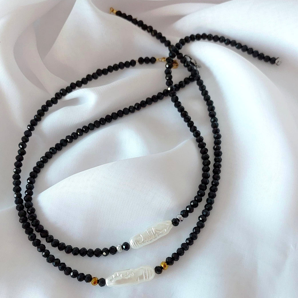 Black Crystal Pearl Necklace