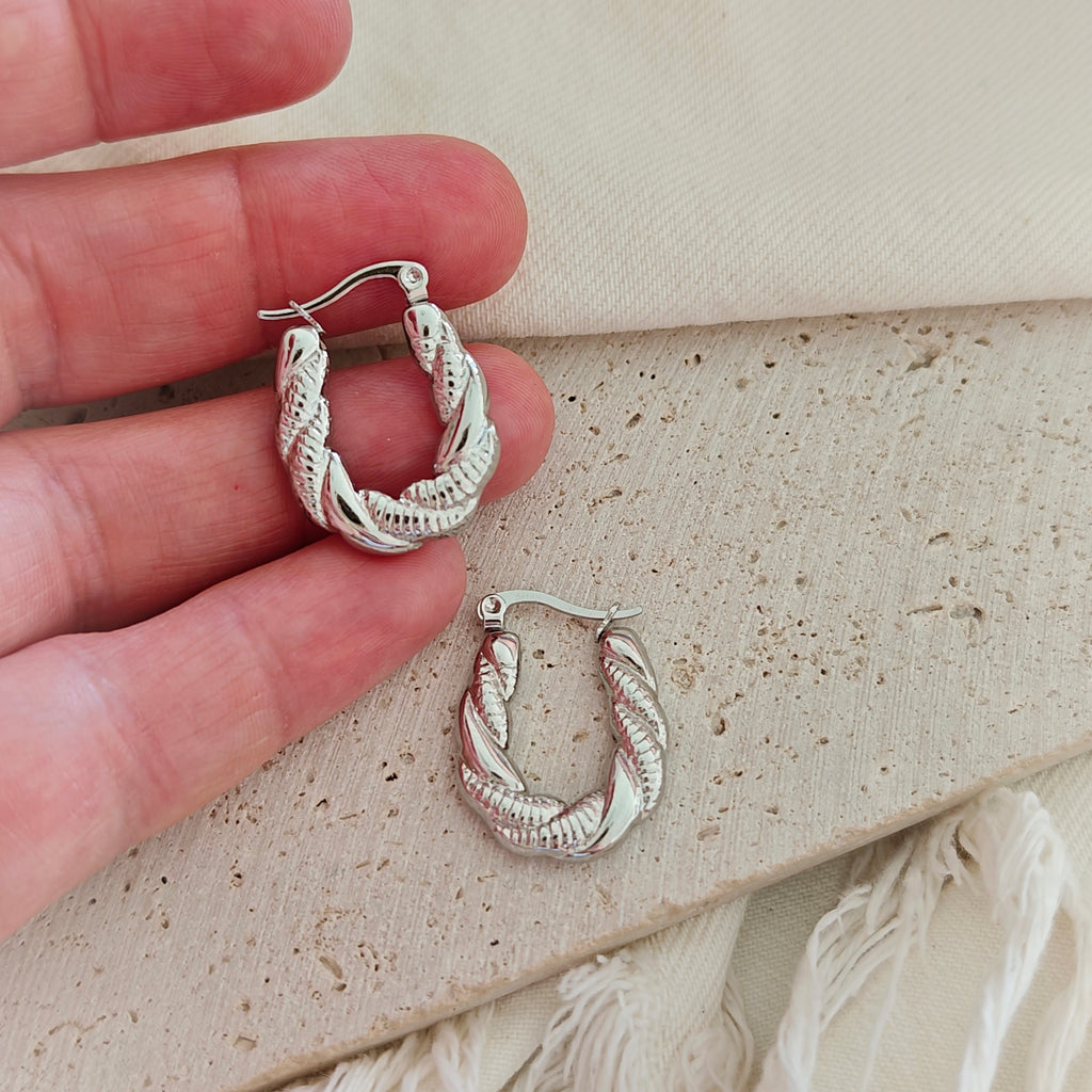 Twisted Silver Hoops