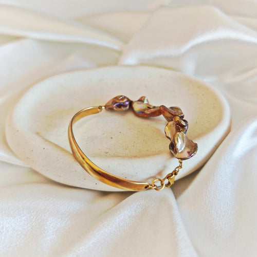 Handmade bracelet natural shell - βραχιόλι με φίλντισι και επίχρυσο cuff