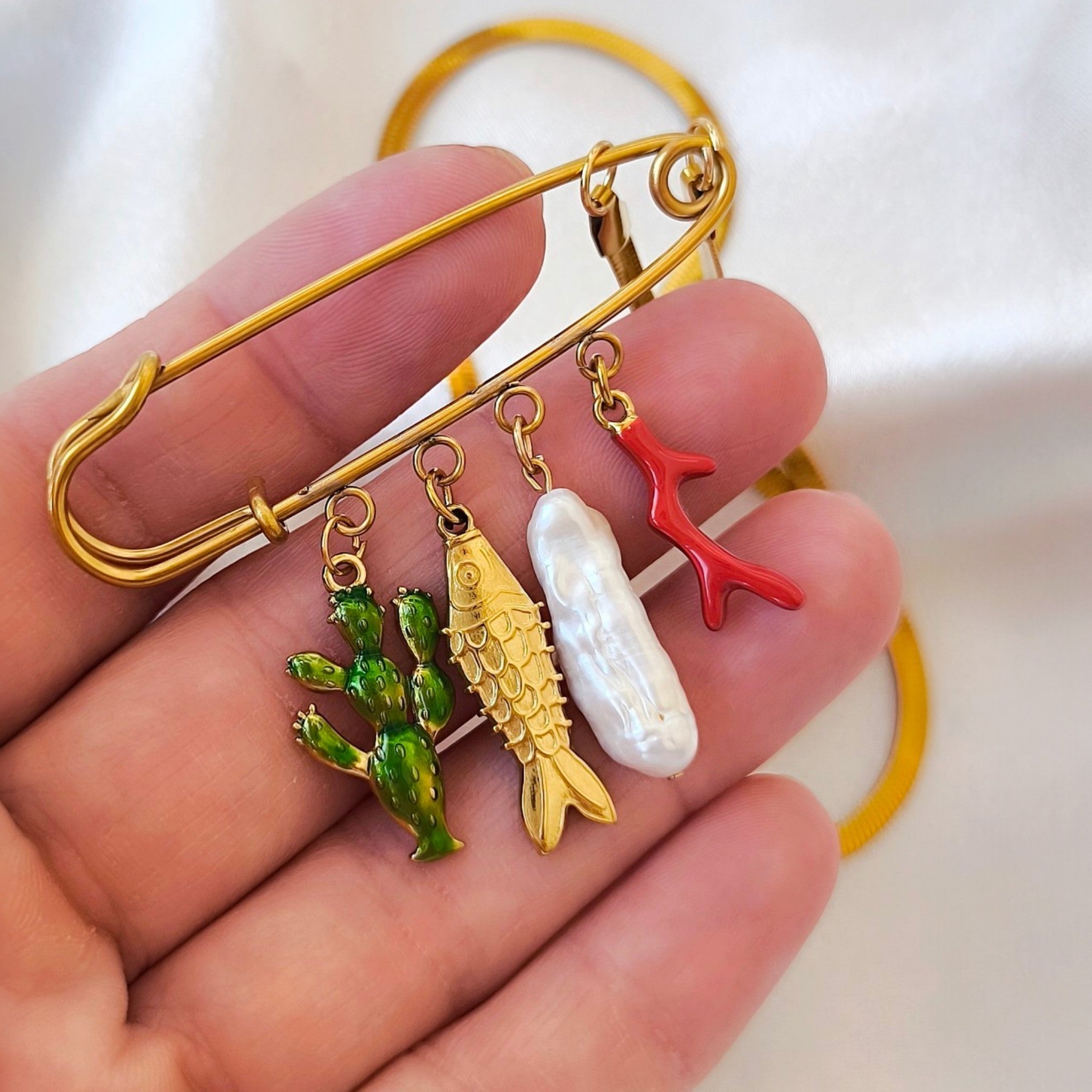 Statement Pin Necklace