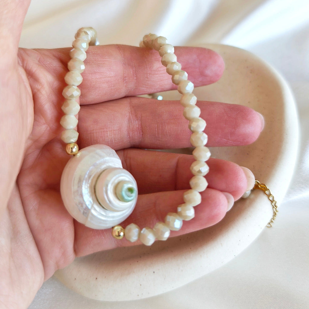 Shell Crystal Necklace