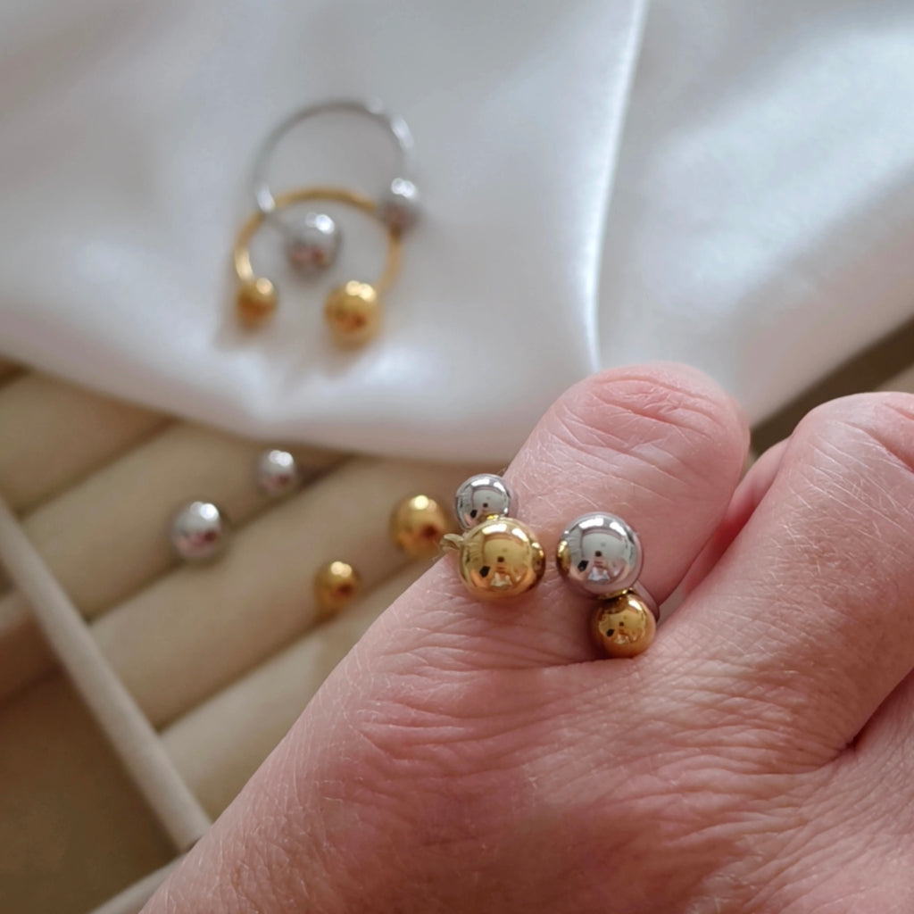 Twin Dot Ring