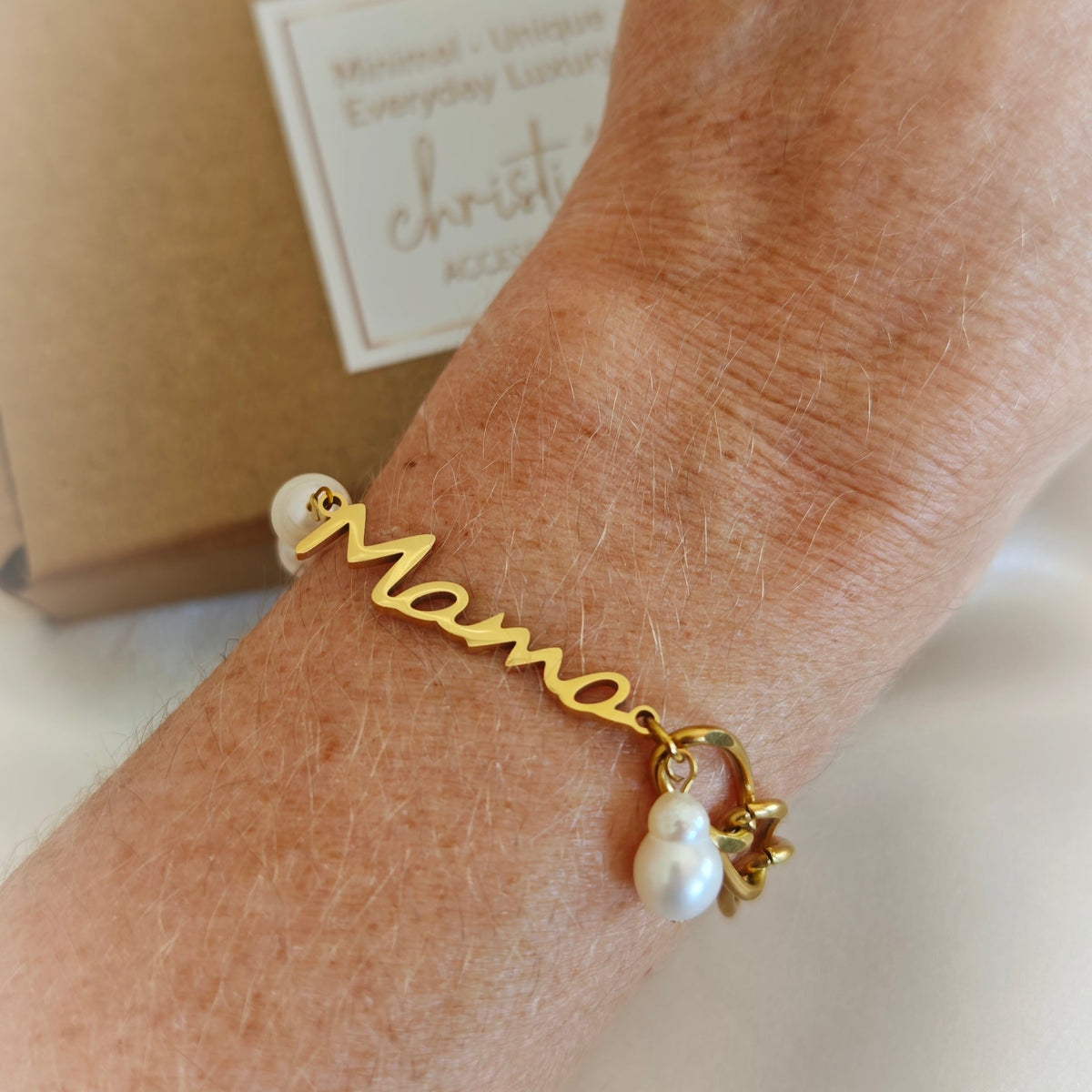 Mama Pearl Bracelet