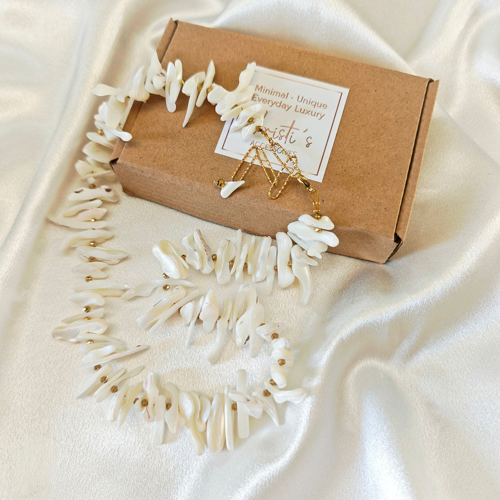 Shell Chips Necklace